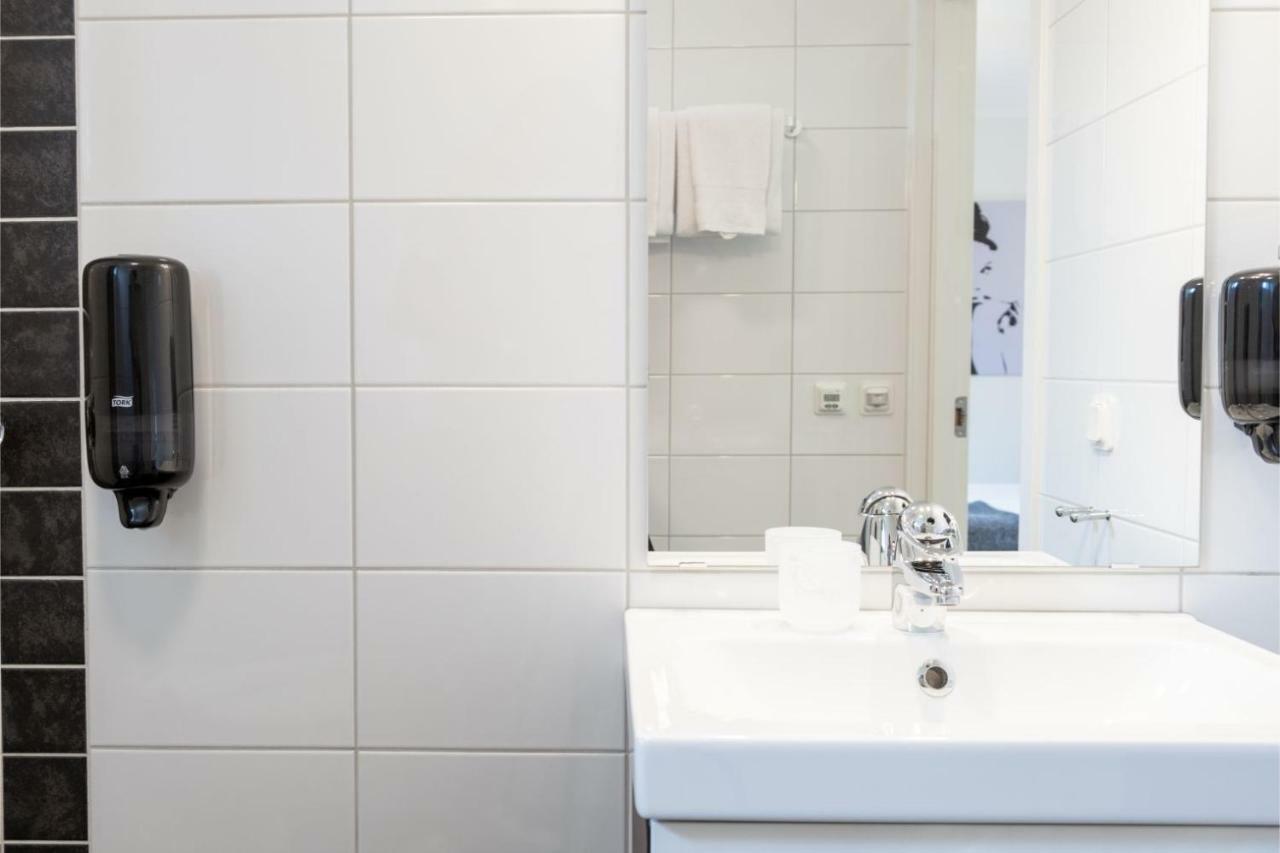 Ettsmart Hotell Sollentuna Eksteriør billede